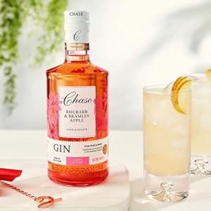 chase rhubarb and bramley apple gin