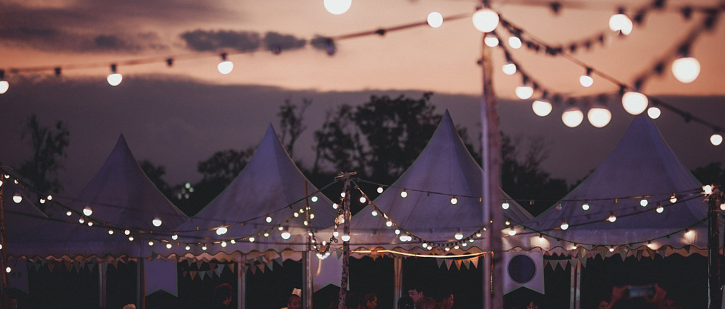 ZUSKE Outdoor String Lights