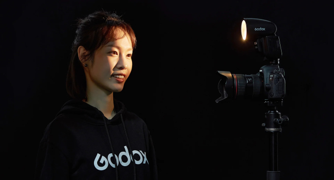 The New and Innovative SU-1 External Flash