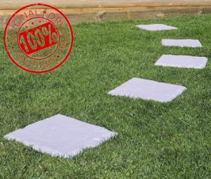 4 x Plastic Patio Stepping Stones – Easy To Install Lightweight Weatherproof Concrete Effect Anti-Slip Square Paving Slabs – Ideal for an Outdoor Garden Pathway or Patio