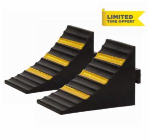 ybaymy Wheel Chocks 2 Pack Caravan Chocks Brake Stoppers Ridged Wedges 25 x 16 x 19cm Large Rubber Heavy Duty Trailer Chocks With Handle with and Yellow Strips for Cars Caravan Motorhome Motorbike