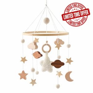 JAWSEU Crib Rattle Baby Bed Bell Newborn Wind Bell Hanging Tinkling Toy Wooden Baby Room Decorative Toy Star Shape Infant Crib Bell Rotating Music Rattle