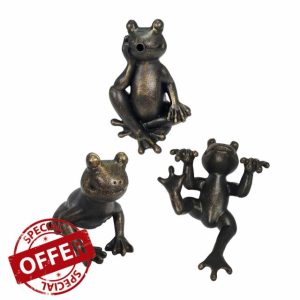 Hydria Fribett the Frog & Companions