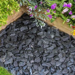 South Lakeland Blue Slate Chippings 40mm Bulk Bag (850kg): Aggregates for Garde