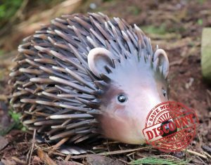 Betley Butterfly Woodland Hedgehog Garden Sculpture - Hand Crafted Metal Ornament - Handmade Hedgehog Decoration for Garden Outdoor Patio - Woodland Friend Gif